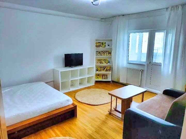 Dristor Garsoniera spatioasa v-v Kaufland 10 min M Mihai Bravu DB1663